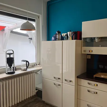 Paul Og Apartment Floh